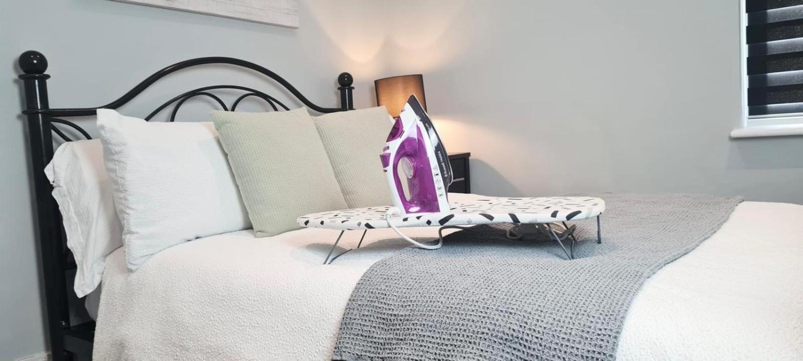 Westcliff-On-Sea Modern 2 Bedroom Apartment - Free Parking Southend-on-Sea Eksteriør bilde